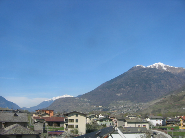 [Immagine: ovest-2011_04_01.jpg]